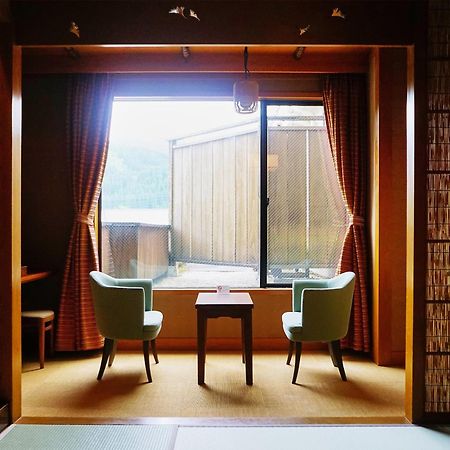 Отель Sanrakuen Tonami Экстерьер фото